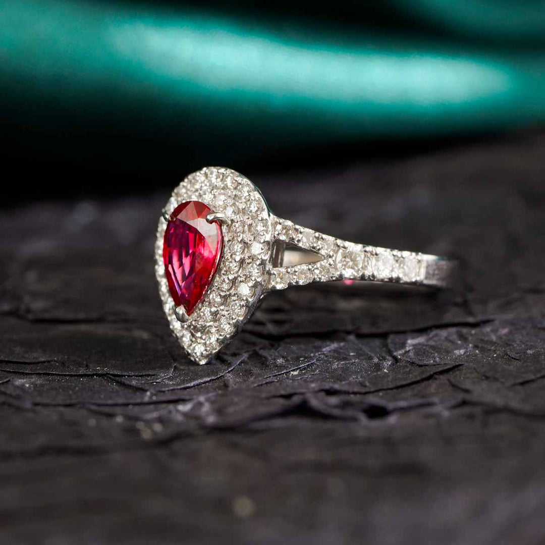 Unheated Natural Pigeon Blood Ruby Stone Ring 1.03ct, Diamond 0.76ct Platinum (Pt950)