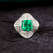 Columbia Minor Oil Natural Vivid Green Emerald Stone Ring 2.24ct, Diamond 1.77ct Platinum (PT900)