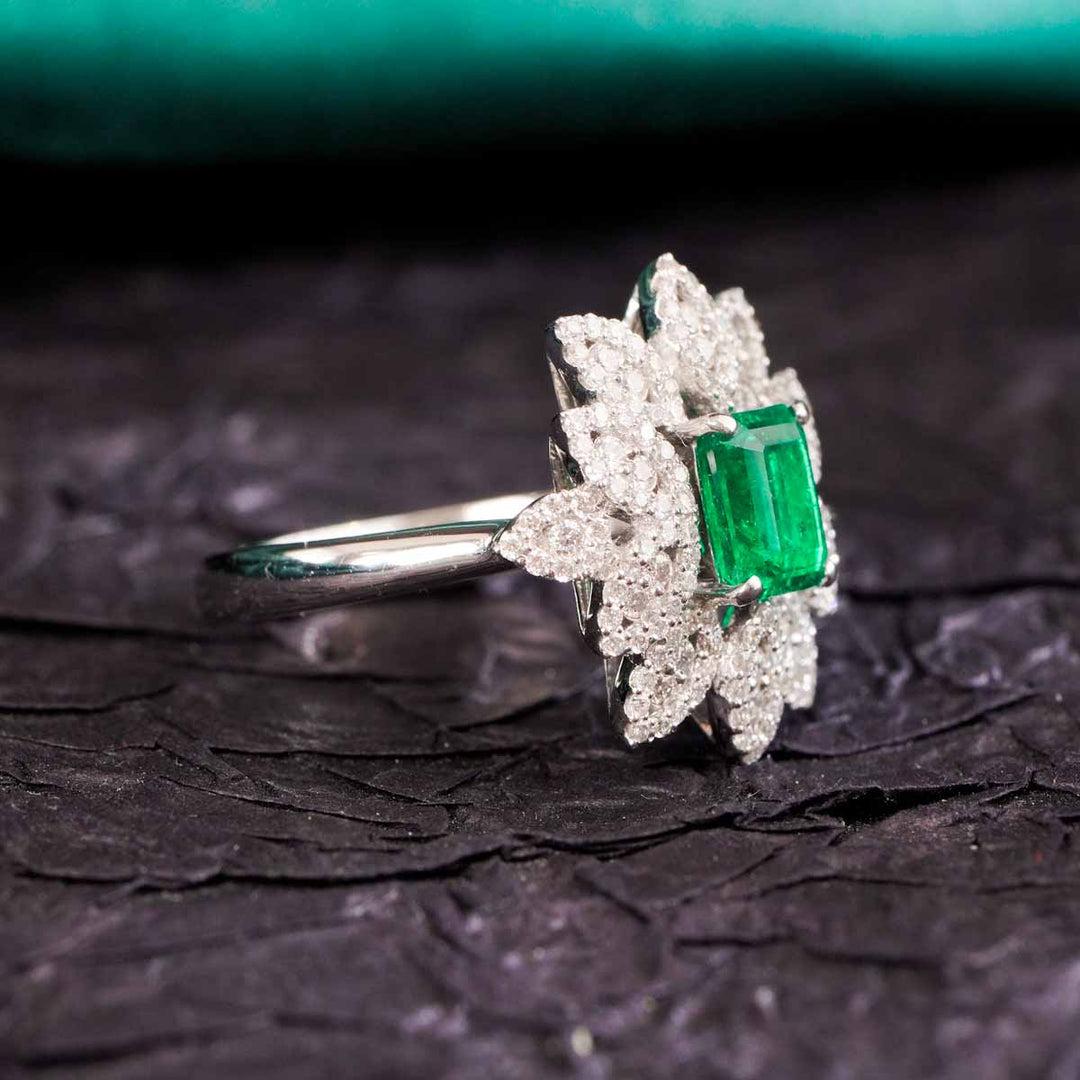 Columbia Minor Oil Natural Muzo Green Emerald Stone Ring 1.25ct, Diamond 0.67ct Platinum (PT950)