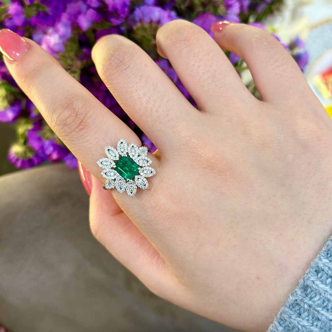 Columbia Minor Oil Natural Muzo Green Emerald Stone Ring 1.25ct, Diamond 0.67ct Platinum (PT950)