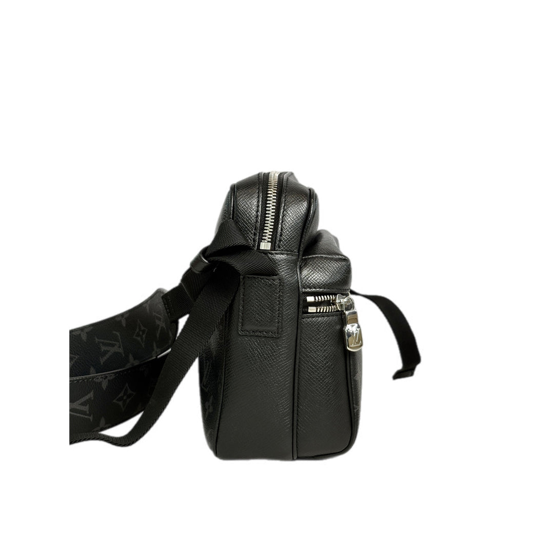 Louis Vuitton Outdoor Messenger Taigarama Bag