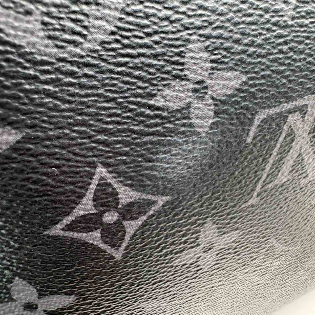 Louis Vuitton Outdoor Messenger Taigarama Bag