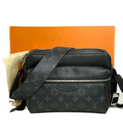 Louis Vuitton Outdoor Messenger Taigarama Bag