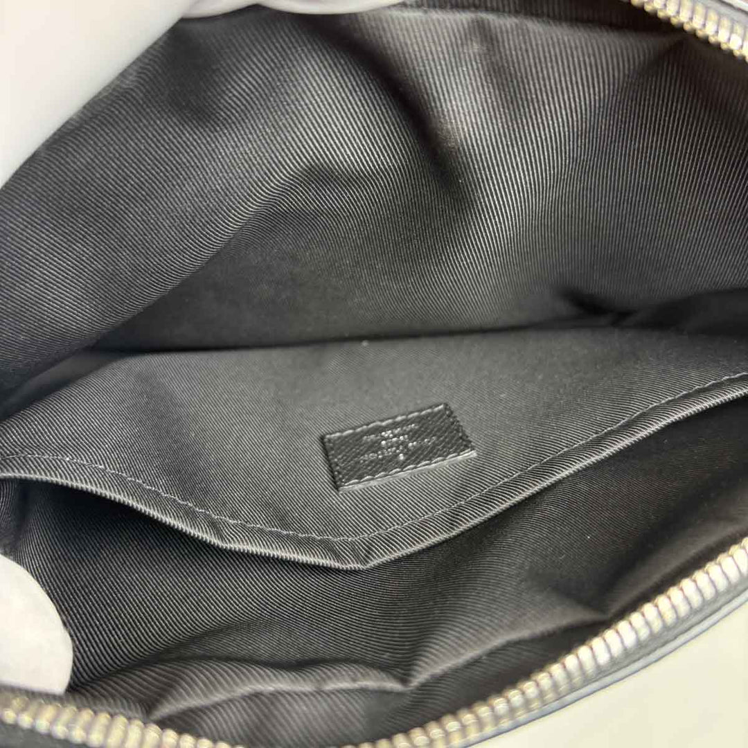 Louis Vuitton Outdoor Messenger Taigarama Bag
