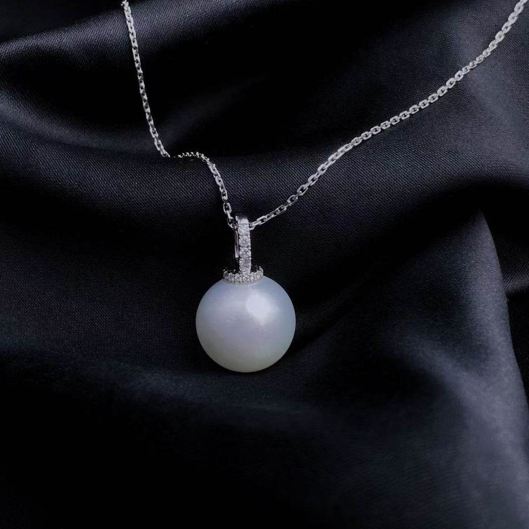 Natural South Sea White Pearl Diamond Necklace 13.3mm d0.104ct,18K