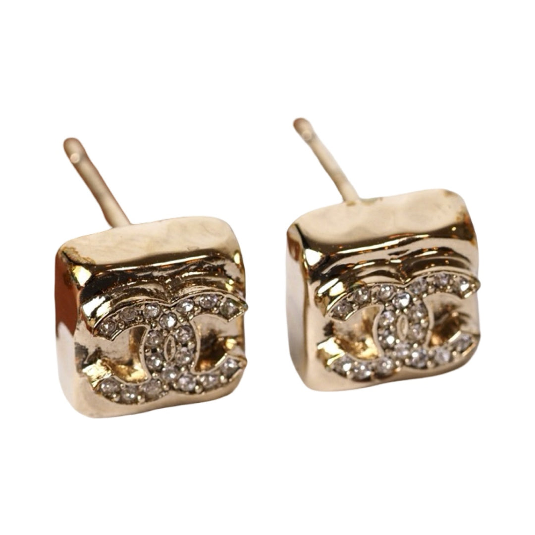 Pre-owned Chanel 24C Mini Square CC Earring in Gold Metal, Crystal - photo 3