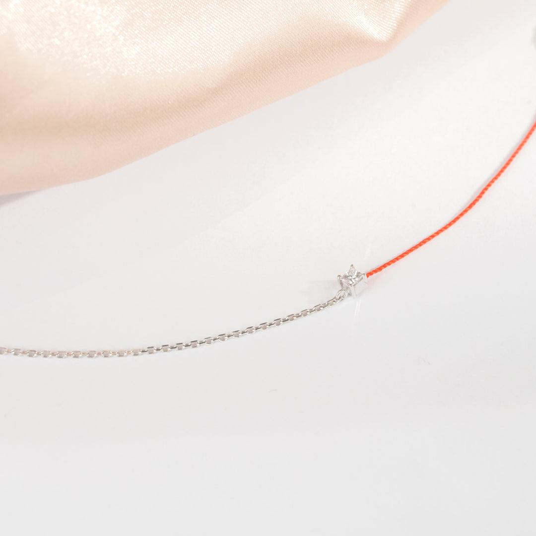 Natural White Diamond Half Red Rope Bracelet D0.10ct