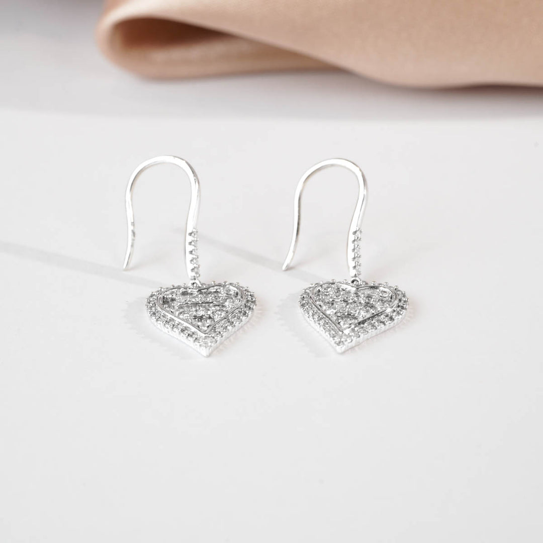 Natural White Diamond Heart Ear Hook D0.50ct, 18K Gold