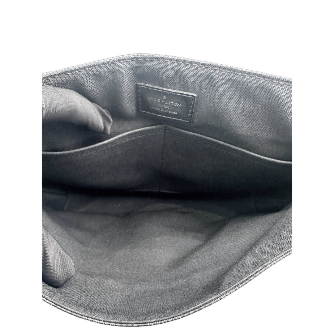 Louis Vuitton Damier Messenger Bag