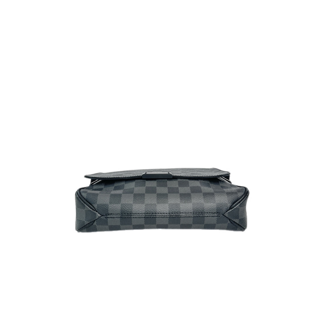 Louis Vuitton Damier Messenger Bag