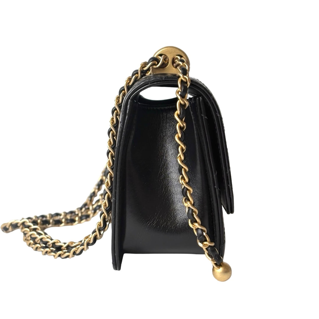 Pre-owned Chanel Classic Flap Mini Bag in Black Lambskin - photo 4