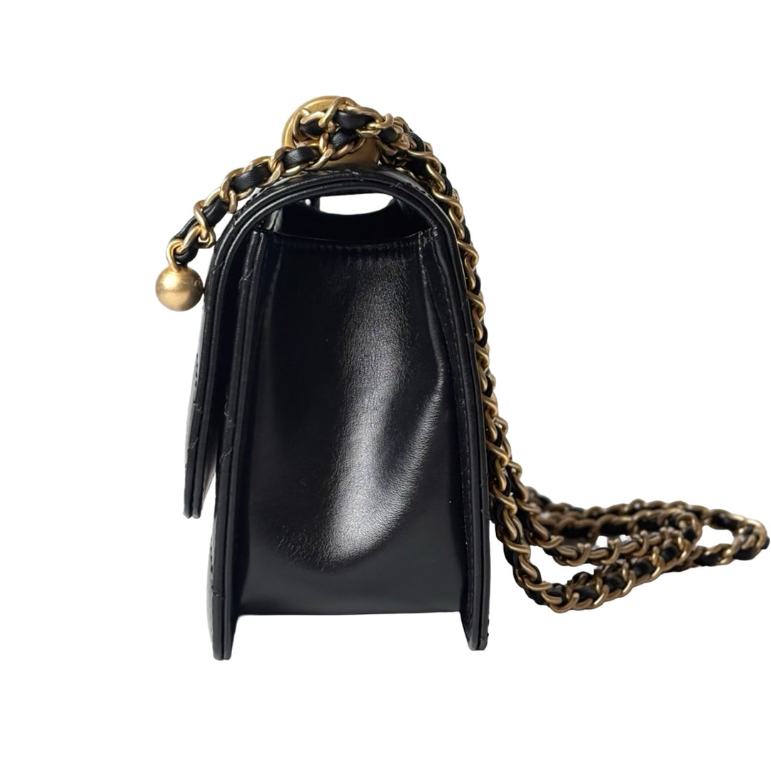 Pre-owned Chanel Classic Flap Mini Bag in Black Lambskin - photo 5