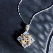 Natural White Diamond Rhombus+Quatrefoil Necklace D0.40ct, 18K