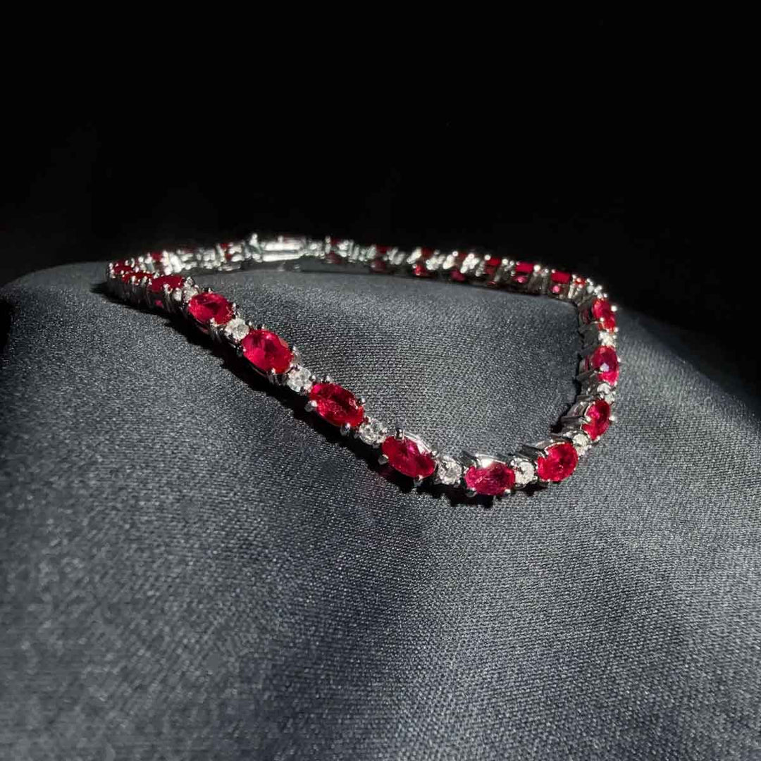 Burma(Myanmar) Natural Pigeon Blood Ruby Stone Bracelet 6.50ct, Diamond 0.80ct 18K Gold
