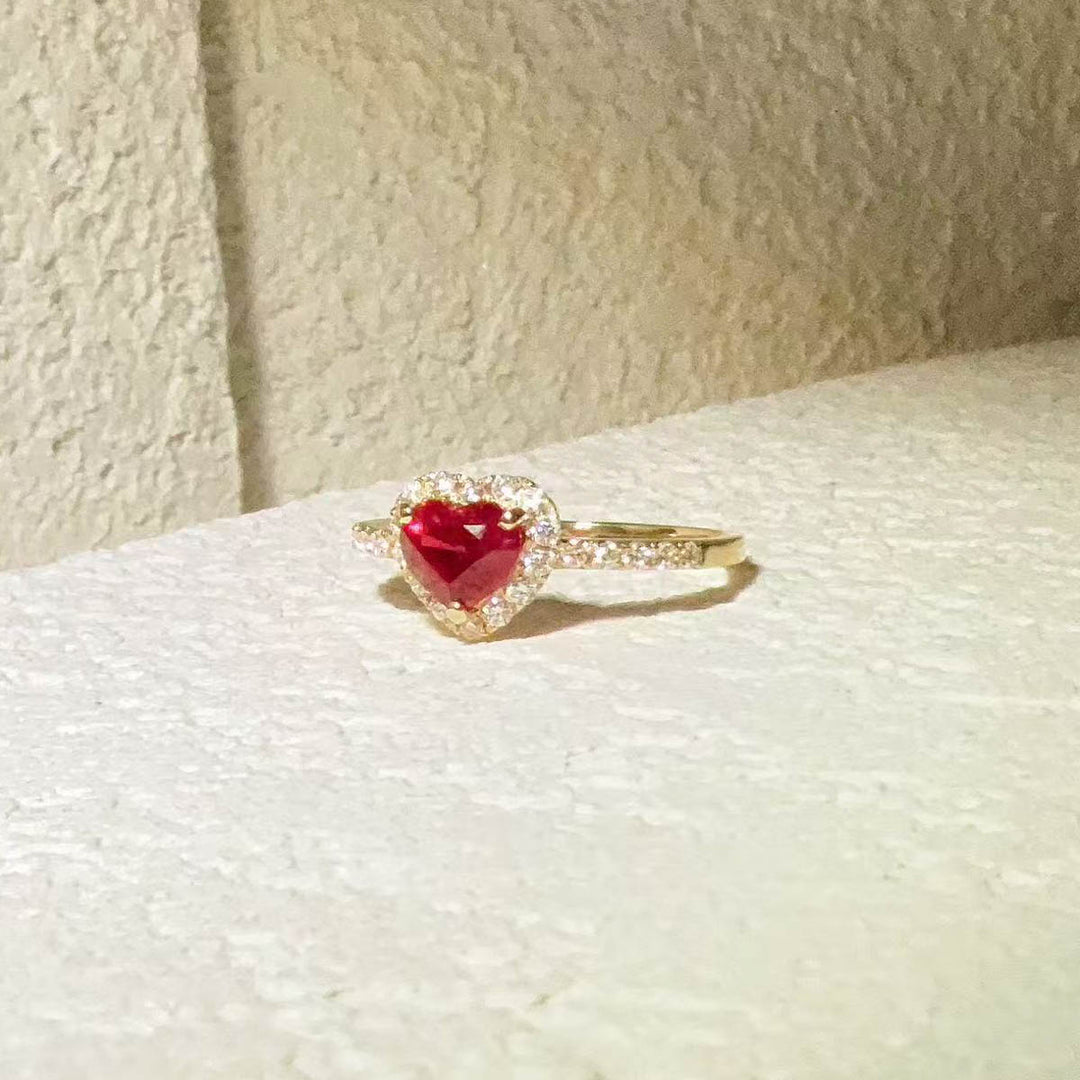 Burma(Myanmar) Natural Pigeon Blood Ruby Stone Ring 1.07ct, Diamond 0.22ct 18K Gold