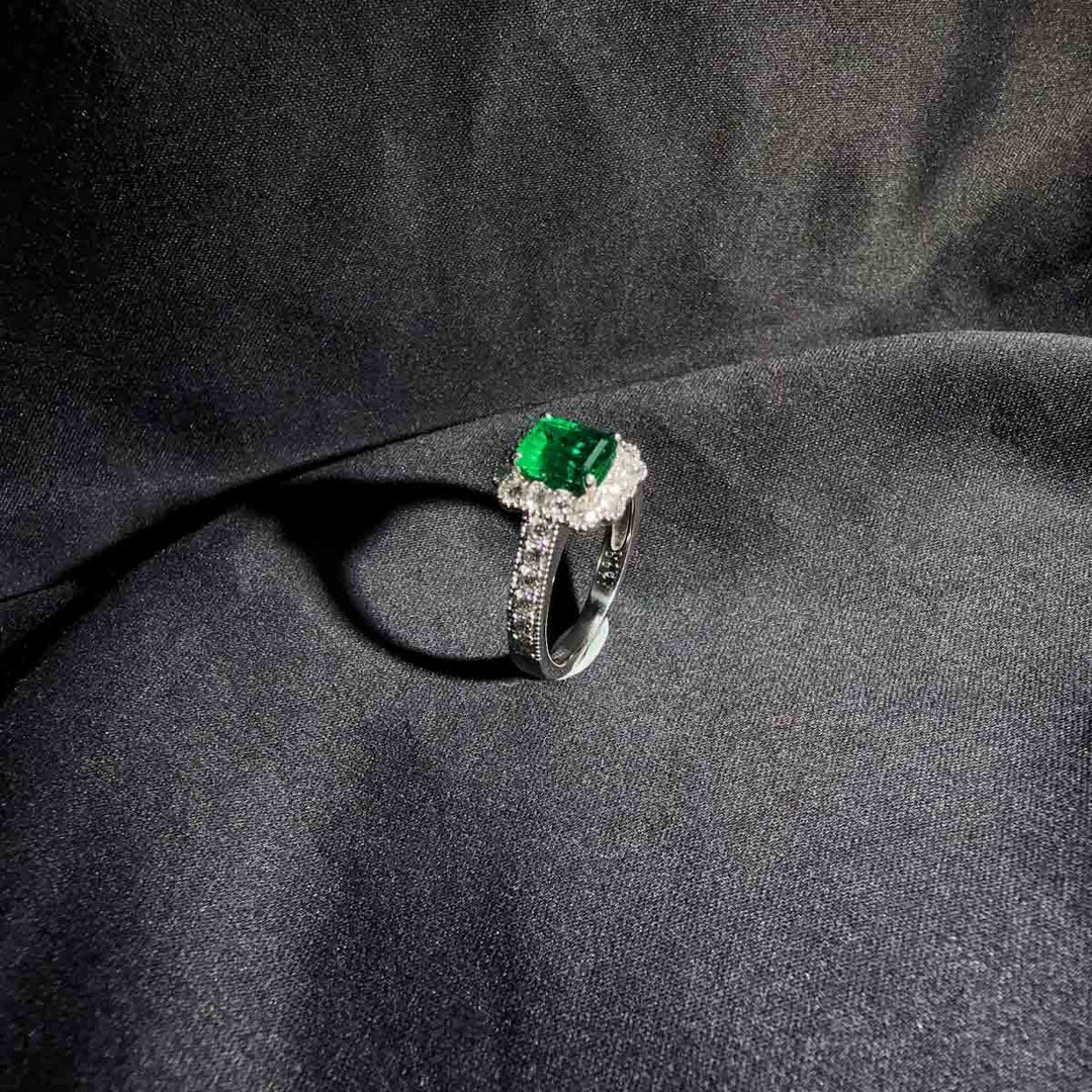 Columbia Minor Oil Natural Muzo Green Emerald Stone Ring 1.16ct, Diamond 0.71ct Platinum PT900