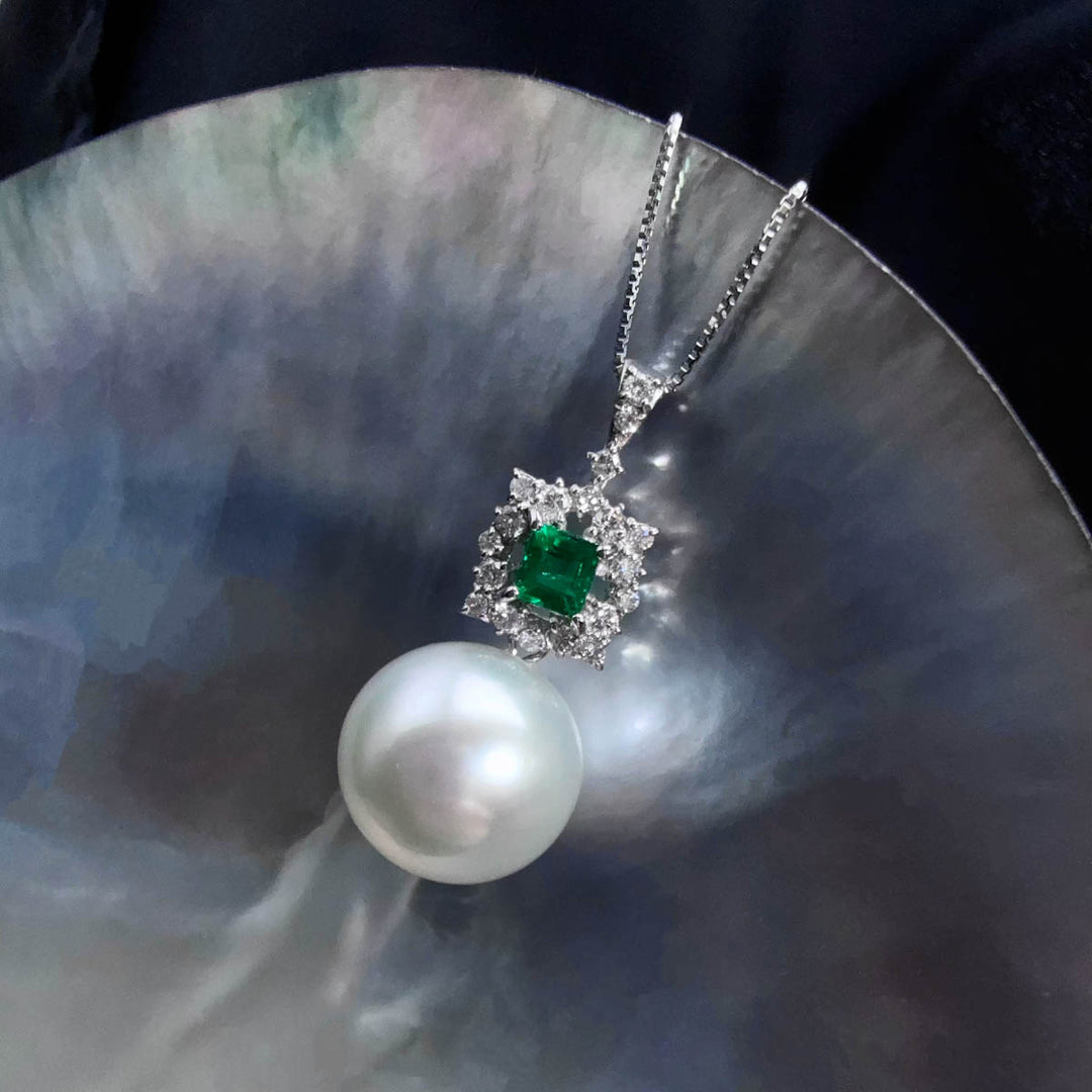 Natural South Sea White Pearl Necklace 12.2mm, Emerald 0.28ct, Diamond 0.20ct Platinum Pt950