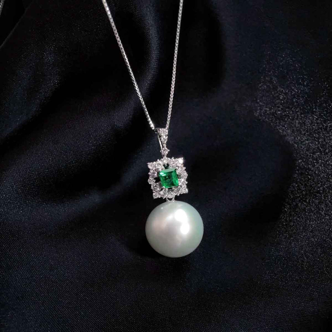 Natural South Sea White Pearl Necklace 12.2mm, Emerald 0.28ct, Diamond 0.20ct Platinum Pt950