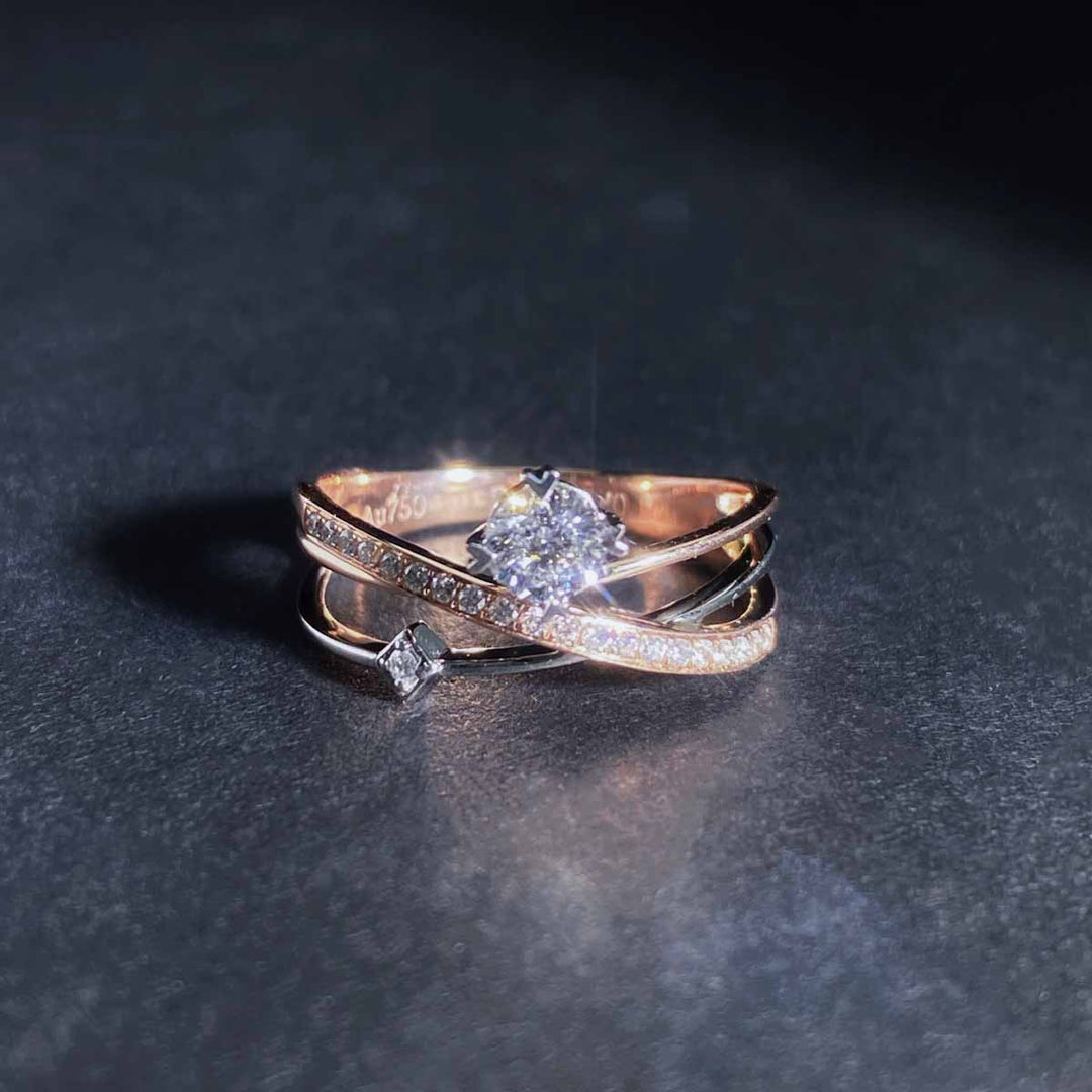 Natural White Diamond Star Trails Ring D0.30ct d0.11ct, 18K GIA
