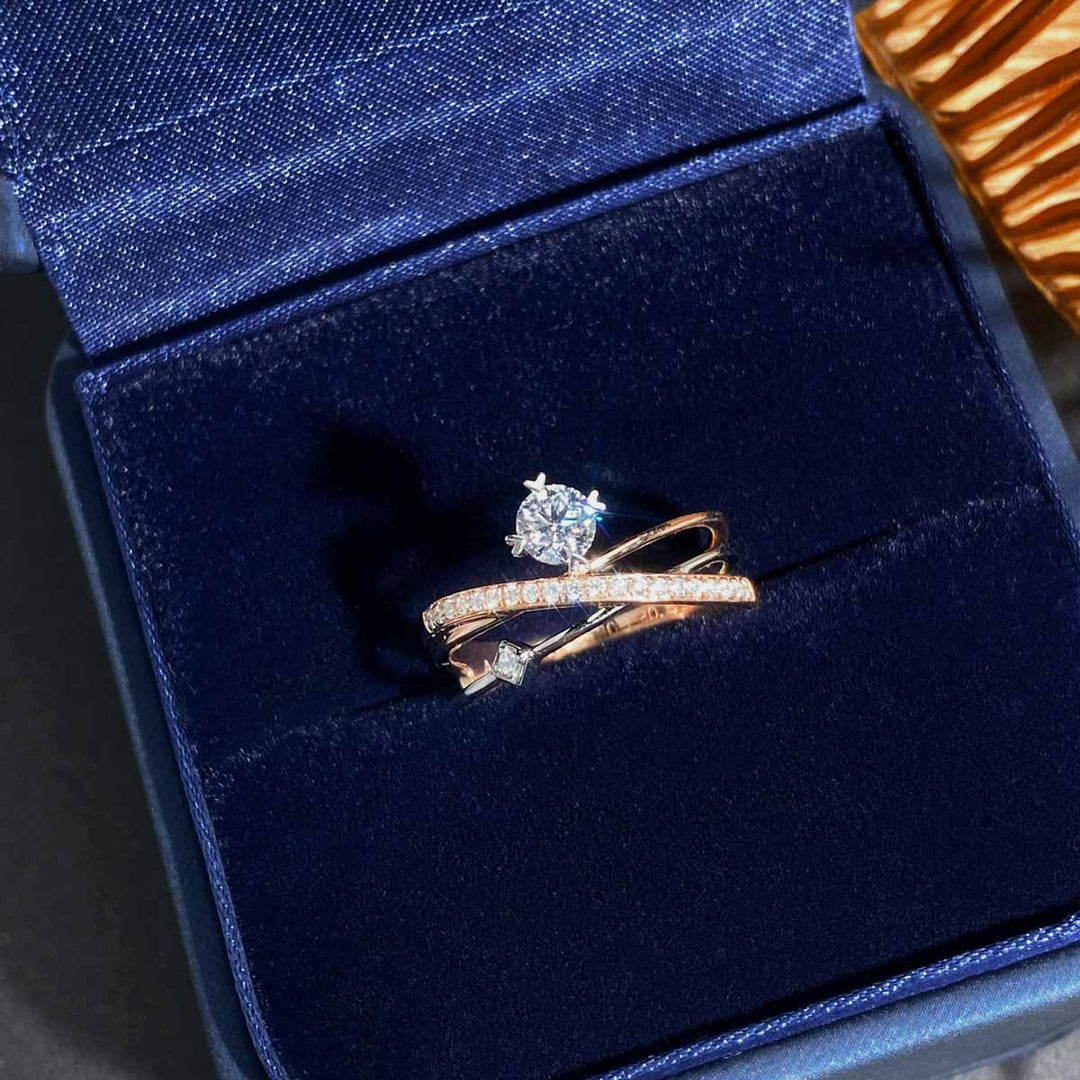 Natural White Diamond Star Trails Ring D0.30ct d0.11ct, 18K GIA